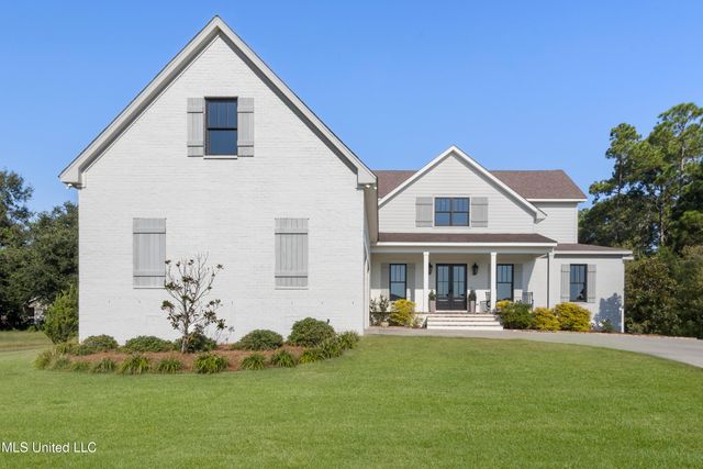 407 Goose Pointe Boulevard, Biloxi, MS 39531