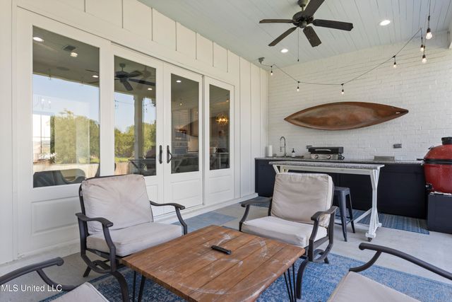 407 Goose Pointe Boulevard, Biloxi, MS 39531