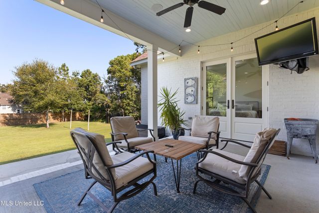 407 Goose Pointe Boulevard, Biloxi, MS 39531