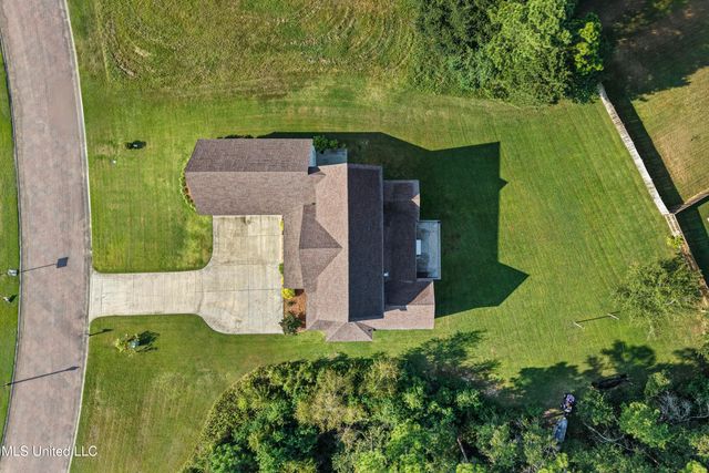 407 Goose Pointe Boulevard, Biloxi, MS 39531