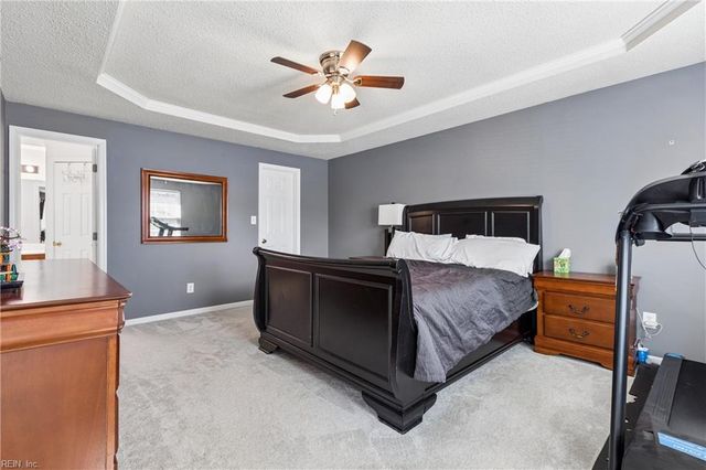 39 Locksley DR, Hampton, VA 23666