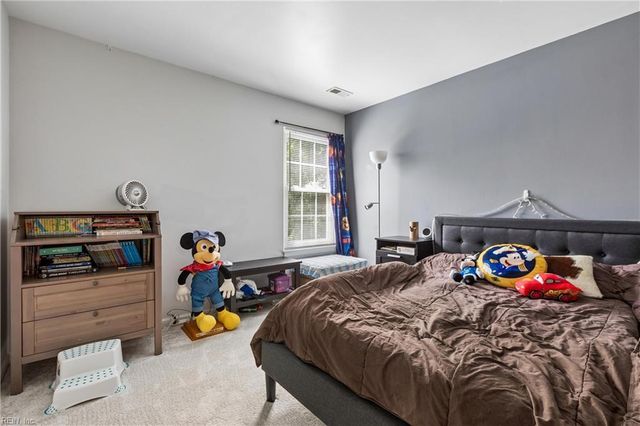 39 Locksley DR, Hampton, VA 23666