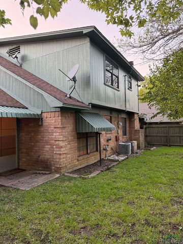 107 Villa Dr, Troup, TX 75789