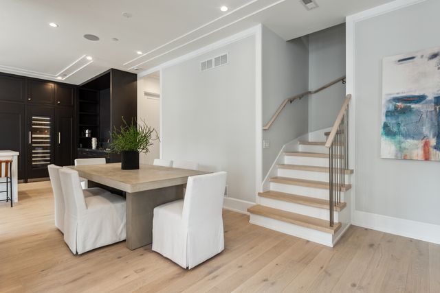 116 N Willard Court 301, Chicago, IL 60607