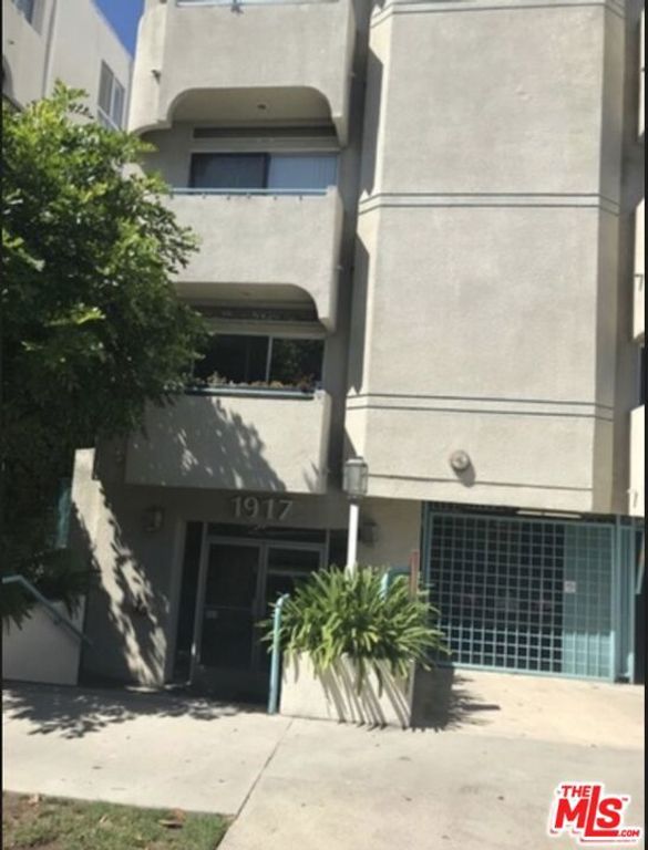 1917 Glendon Avenue 302, Los Angeles, CA 90025