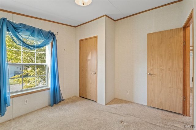 423 Mountain Ash Dr, Hopewell, NY 14424