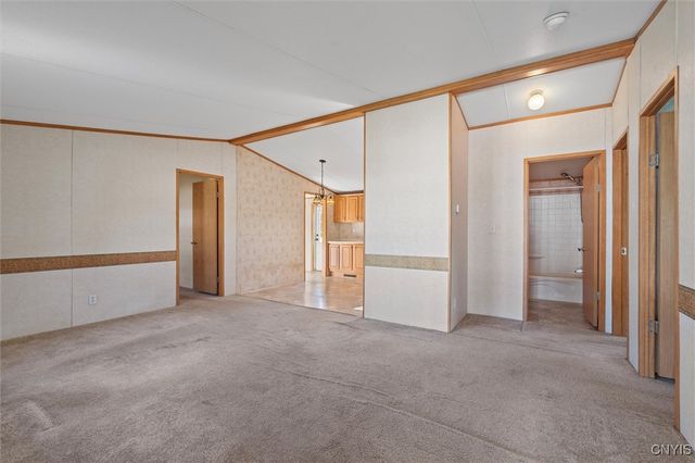 423 Mountain Ash Dr, Hopewell, NY 14424