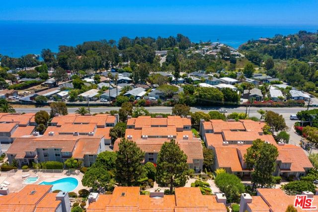 28378 Rey De Copas Lane, Malibu, CA 90265