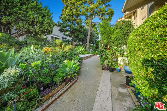 28378 Rey De Copas Lane, Malibu, CA 90265