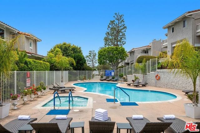 28378 Rey De Copas Lane, Malibu, CA 90265