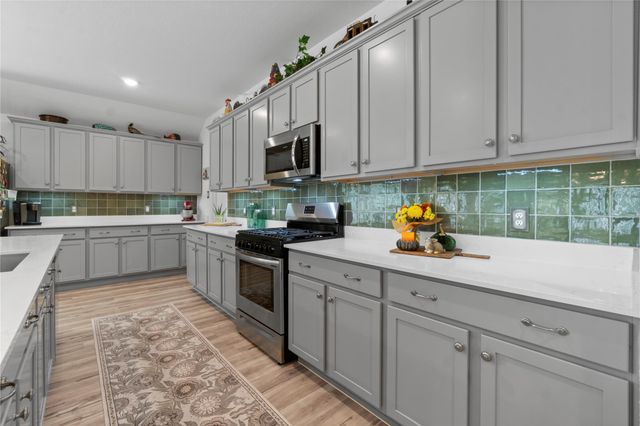 725 Ivory Creek Court, Willis, TX 77378