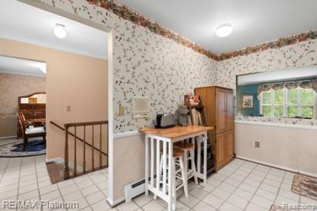 11734 Shenandoah Drive 3, Green Oak Township, MI 48178