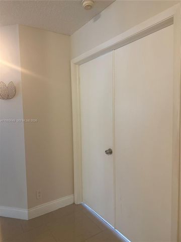 14030 SW 91st Ter 14030, Miami, FL 33186