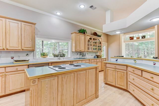 2403 Evelyn Road, Whitesboro, TX 76273