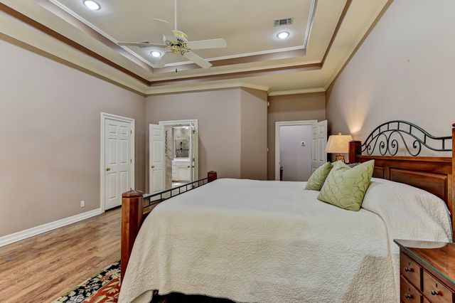 2403 Evelyn Road, Whitesboro, TX 76273