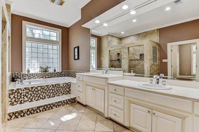 2403 Evelyn Road, Whitesboro, TX 76273