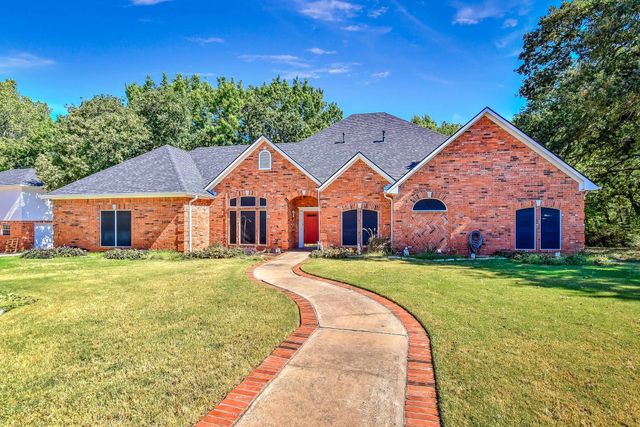 2403 Evelyn Road, Whitesboro, TX 76273