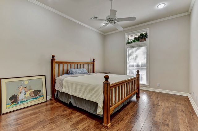 2403 Evelyn Road, Whitesboro, TX 76273