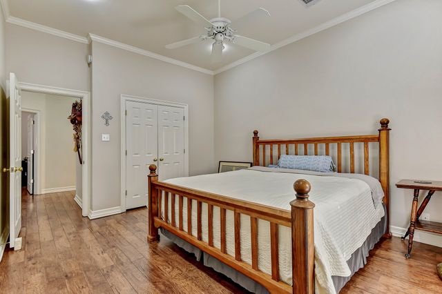 2403 Evelyn Road, Whitesboro, TX 76273