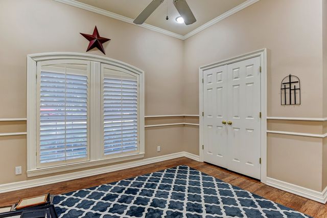 2403 Evelyn Road, Whitesboro, TX 76273