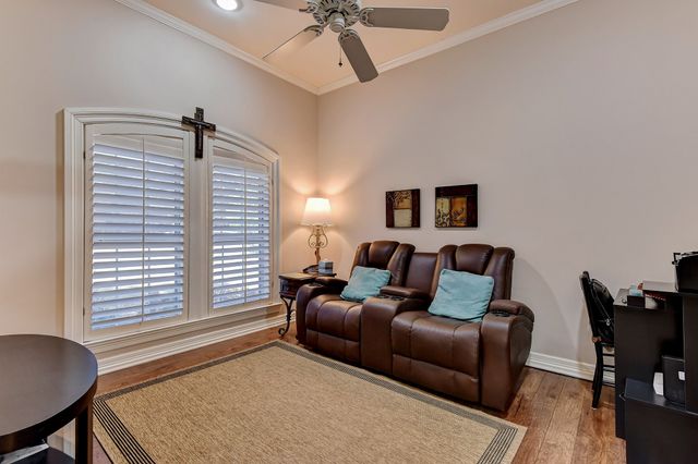 2403 Evelyn Road, Whitesboro, TX 76273