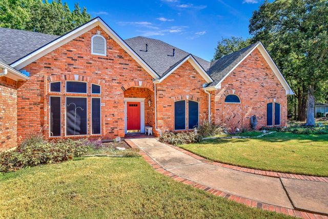 2403 Evelyn Road, Whitesboro, TX 76273