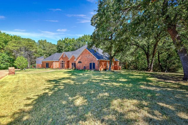 2403 Evelyn Road, Whitesboro, TX 76273