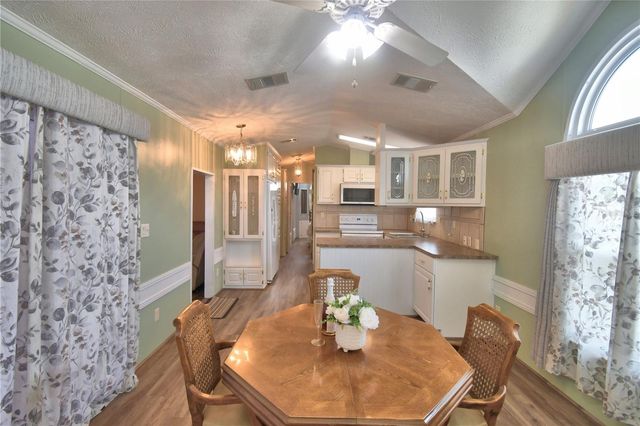 251 PATTERSON ROAD B23, Haines City, FL 33844