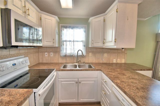 251 PATTERSON ROAD B23, Haines City, FL 33844