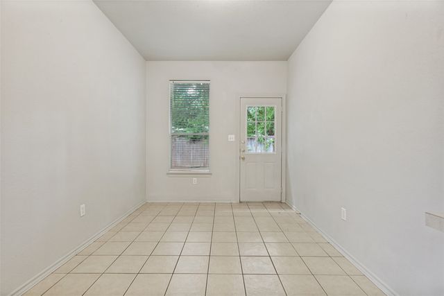 400 Stockard Street, Lake Dallas, TX 75065