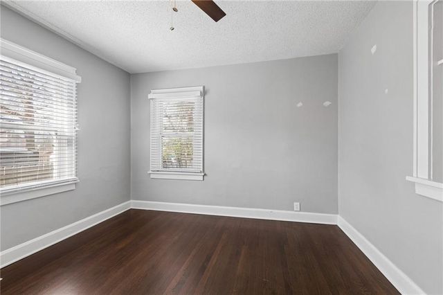 528 S Hardy Avenue, Independence, MO 64053