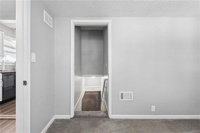 528 S Hardy Avenue, Independence, MO 64053