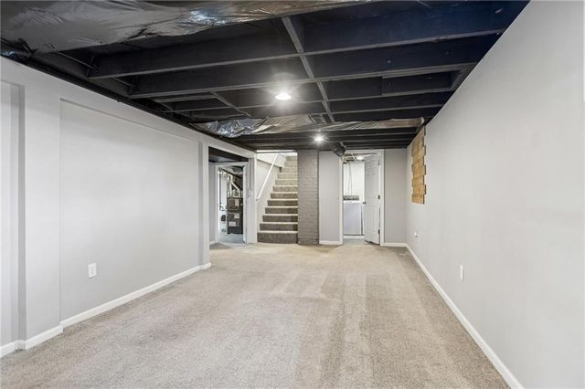 528 S Hardy Avenue, Independence, MO 64053