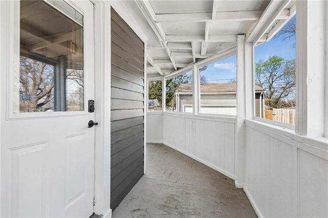 528 S Hardy Avenue, Independence, MO 64053