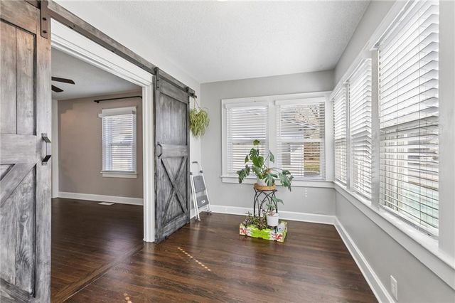 528 S Hardy Avenue, Independence, MO 64053