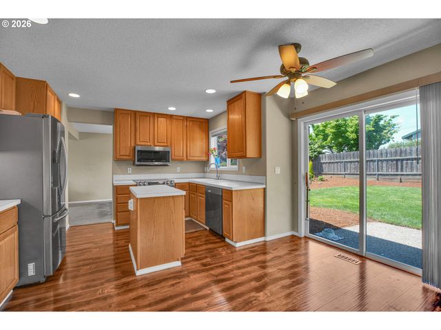 13415 GERBER WOODS Dr, Oregon City, OR 97045