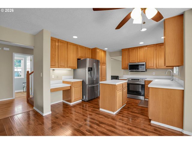13415 GERBER WOODS Dr, Oregon City, OR 97045