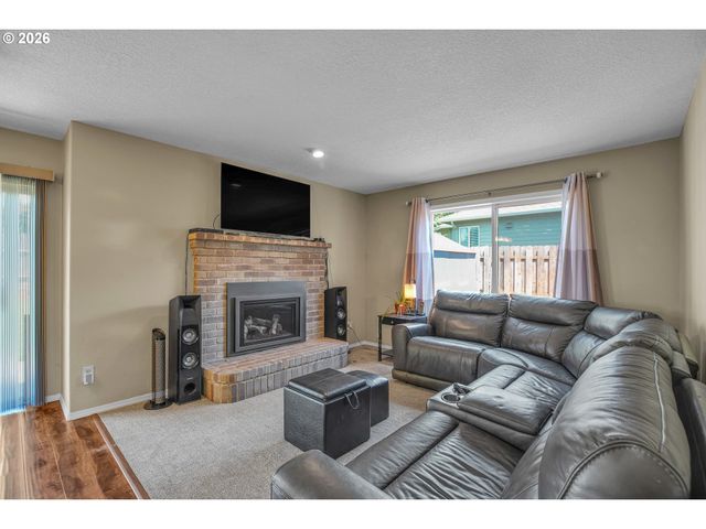 13415 GERBER WOODS Dr, Oregon City, OR 97045
