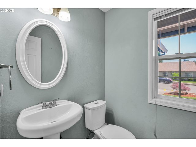 13415 GERBER WOODS Dr, Oregon City, OR 97045