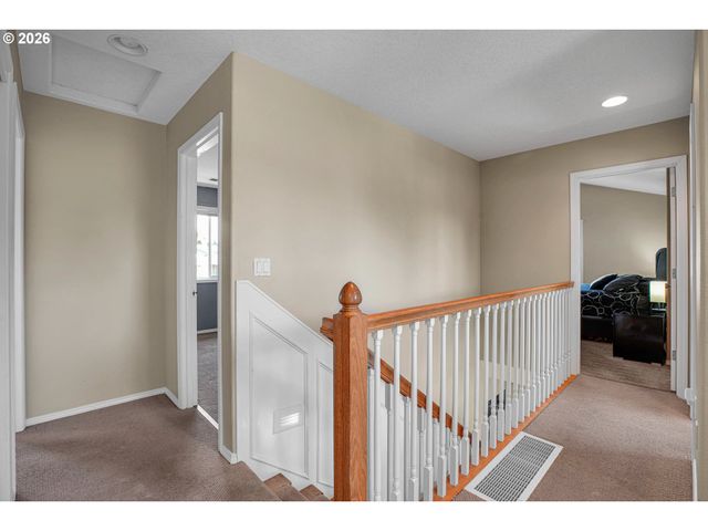 13415 GERBER WOODS Dr, Oregon City, OR 97045