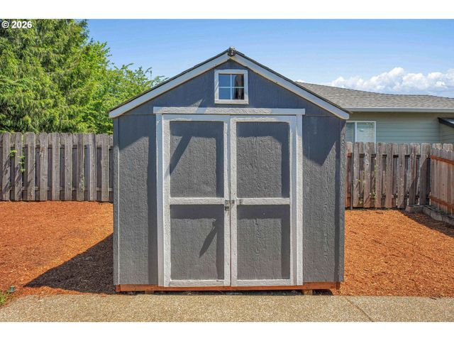 13415 GERBER WOODS Dr, Oregon City, OR 97045