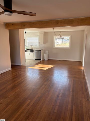 102 Muse Circle, Greer, SC 29651