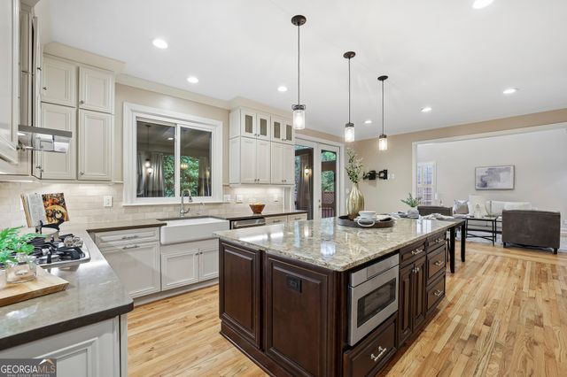 645 Blakenham Court, Johns Creek, GA 30022
