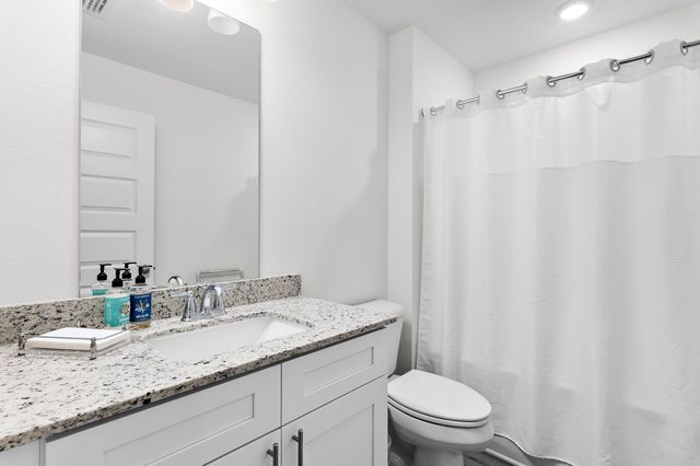228 Sweet Blossom Bend, Freeport, FL 32439