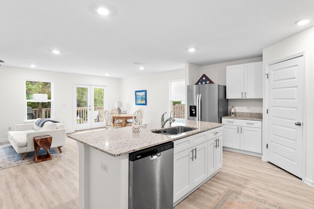 228 Sweet Blossom Bend, Freeport, FL 32439