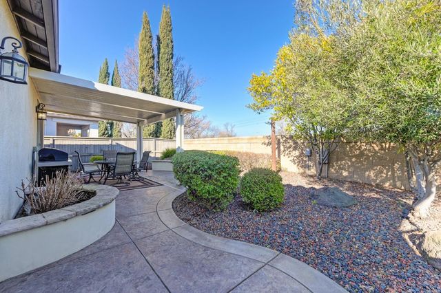 2217 Ryedale Ln, Sacramento, CA 95835