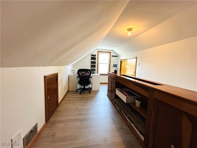 3825 Marlamont Way, Weirton, WV 26062