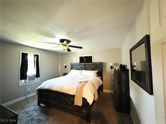 3825 Marlamont Way, Weirton, WV 26062