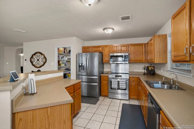 10614 Diamond Rock, San Antonio, TX 78251