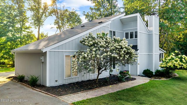 1938 Cardinal Harbour Rd, Prospect, KY 40059